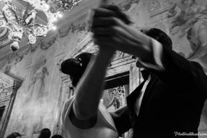 Black-and-white Viennaze Waltz Photography
