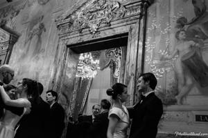 Black-and-white Viennaze Waltz Photography