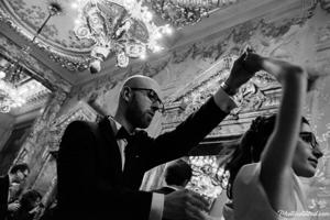 Black-and-white Viennaze Waltz Photography