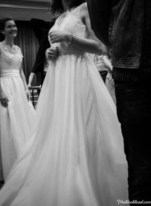 Black-and-white Viennaze Waltz Photography