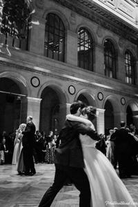 Black-and-white Viennaze Waltz Photography