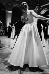 Black-and-white Viennaze Waltz Photography